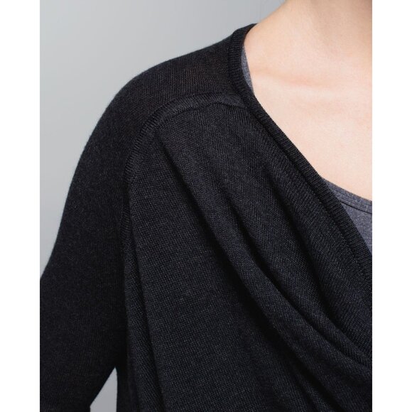 LULULEMON Twist & Wrap Sweater Heathered Black sz L Women's - Picture 6 of 10